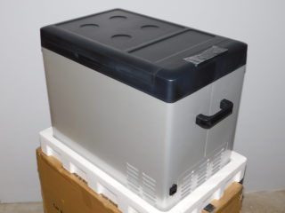Alpicool C50 Автомобильный холодильник 12/24/110/220В 50 литров